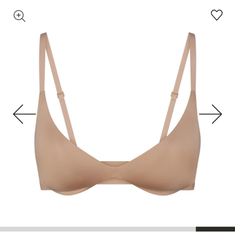 SKIMS Wireless Form Super Push-up Nude Bra